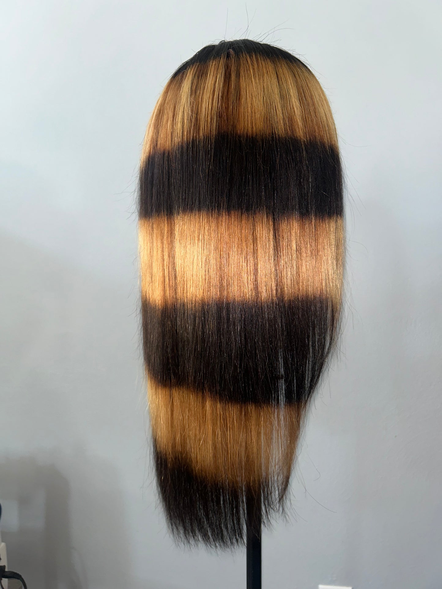 Blonde stripes 🐝
