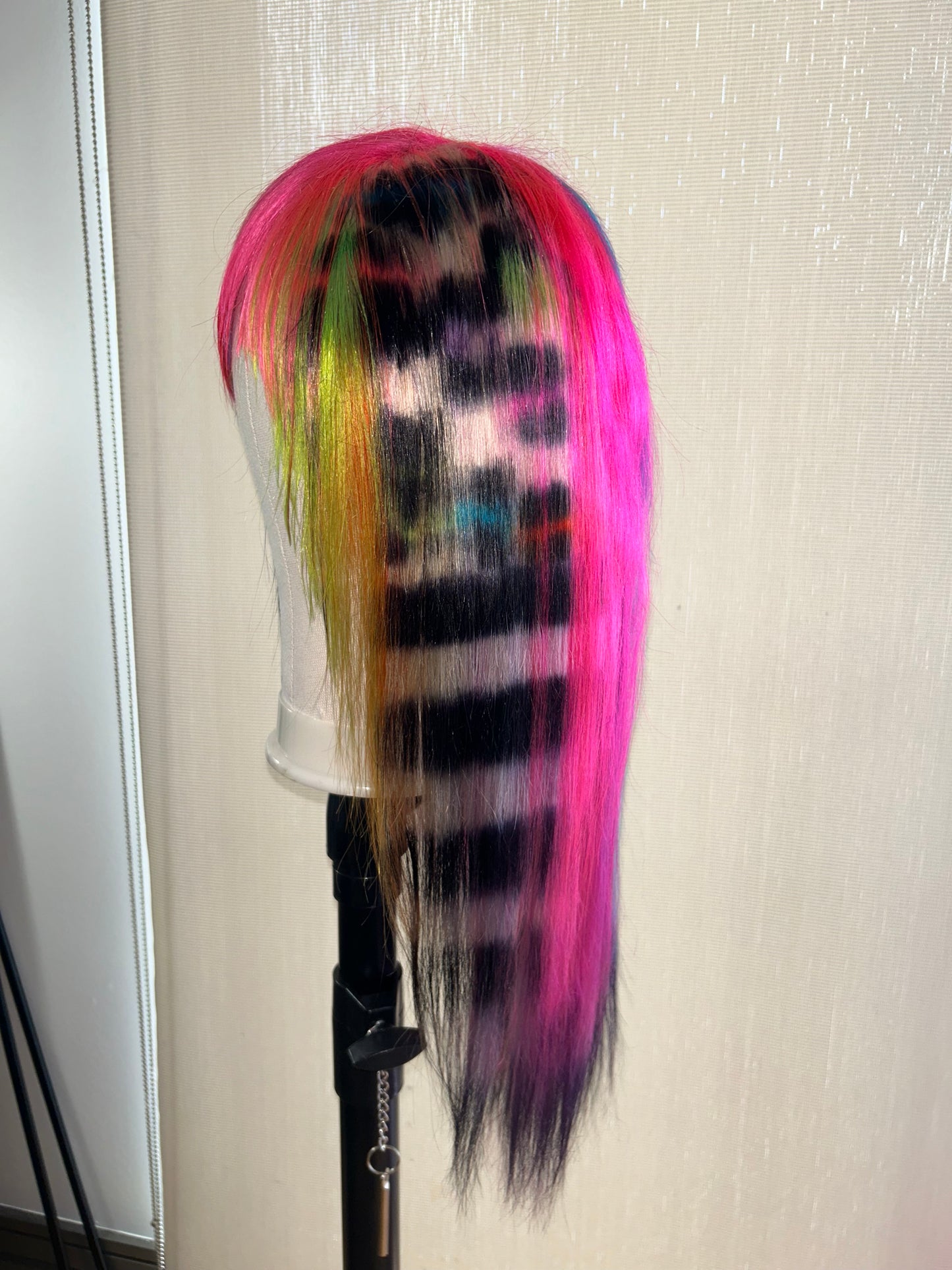Neon gutz