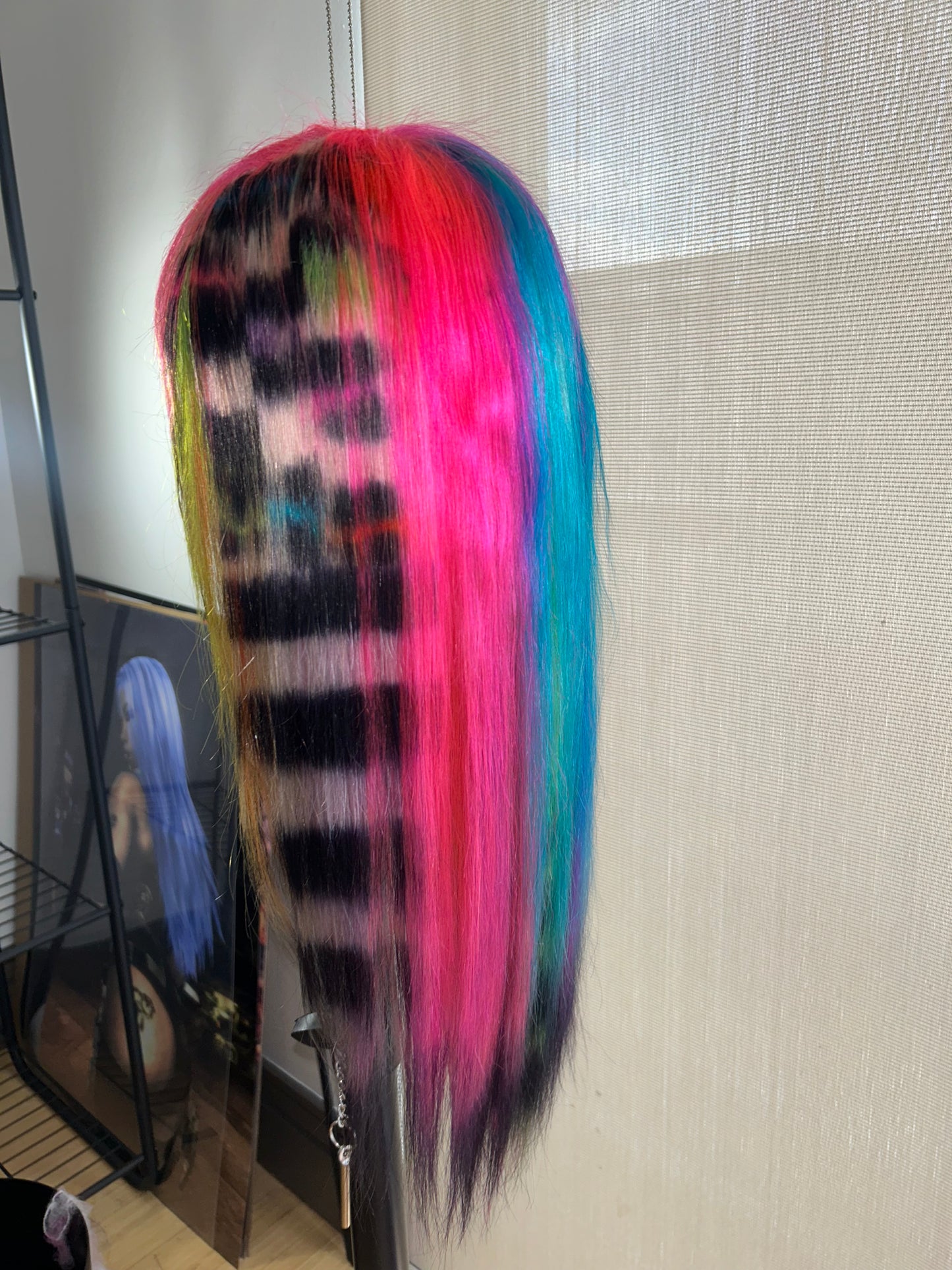 Neon gutz
