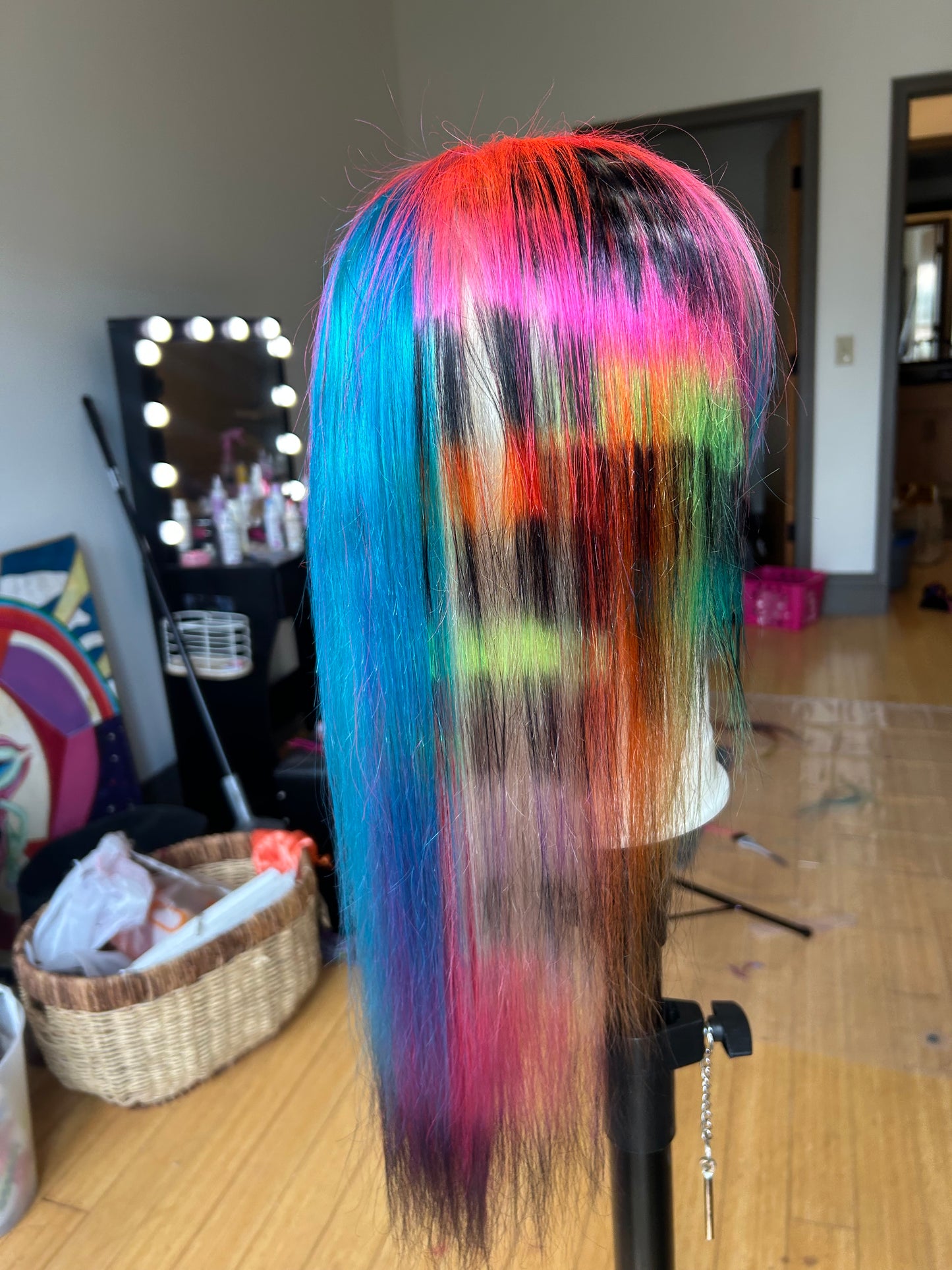 Neon gutz