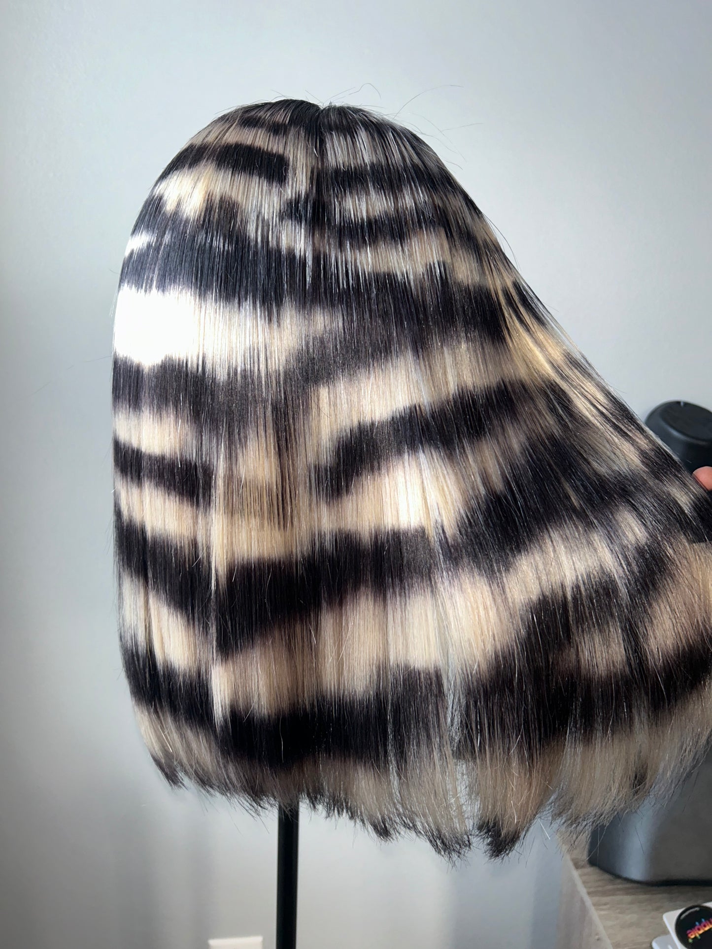 Zebrapaint꧂